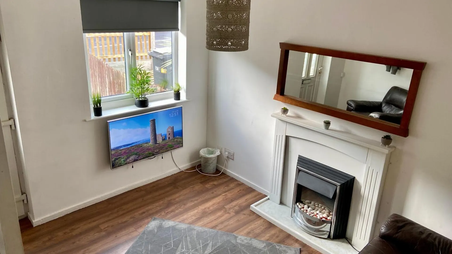 Comfortable 1 Bed House In Batley - Sleeps 3 0*,  Storbritannien