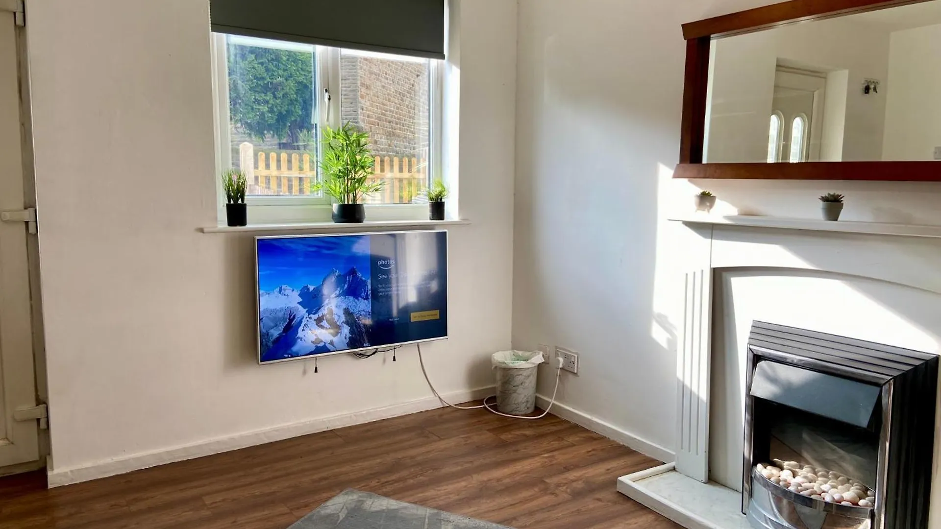 Comfortable 1 Bed House In Batley - Sleeps 3 Feriehus