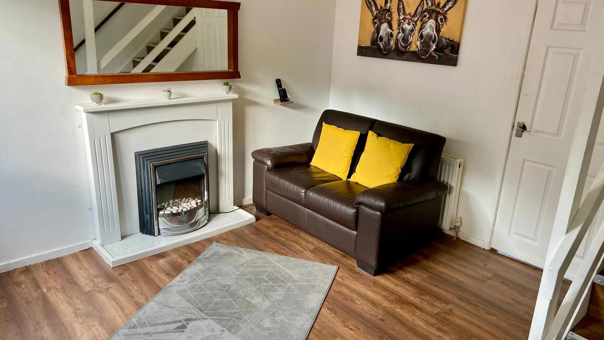 Comfortable 1 Bed House In Batley - Sleeps 3