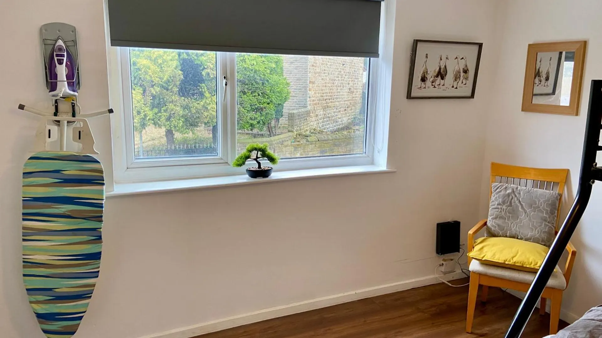 Comfortable 1 Bed House In Batley - Sleeps 3